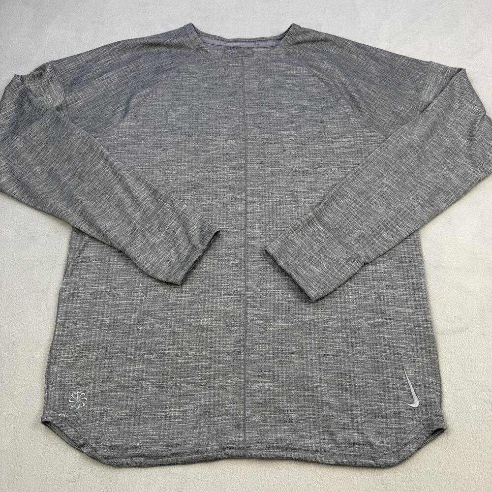 Nike Yoga Shirt Mens Medium Gray Long Sleeve DriFit Crew Training Athletic Top